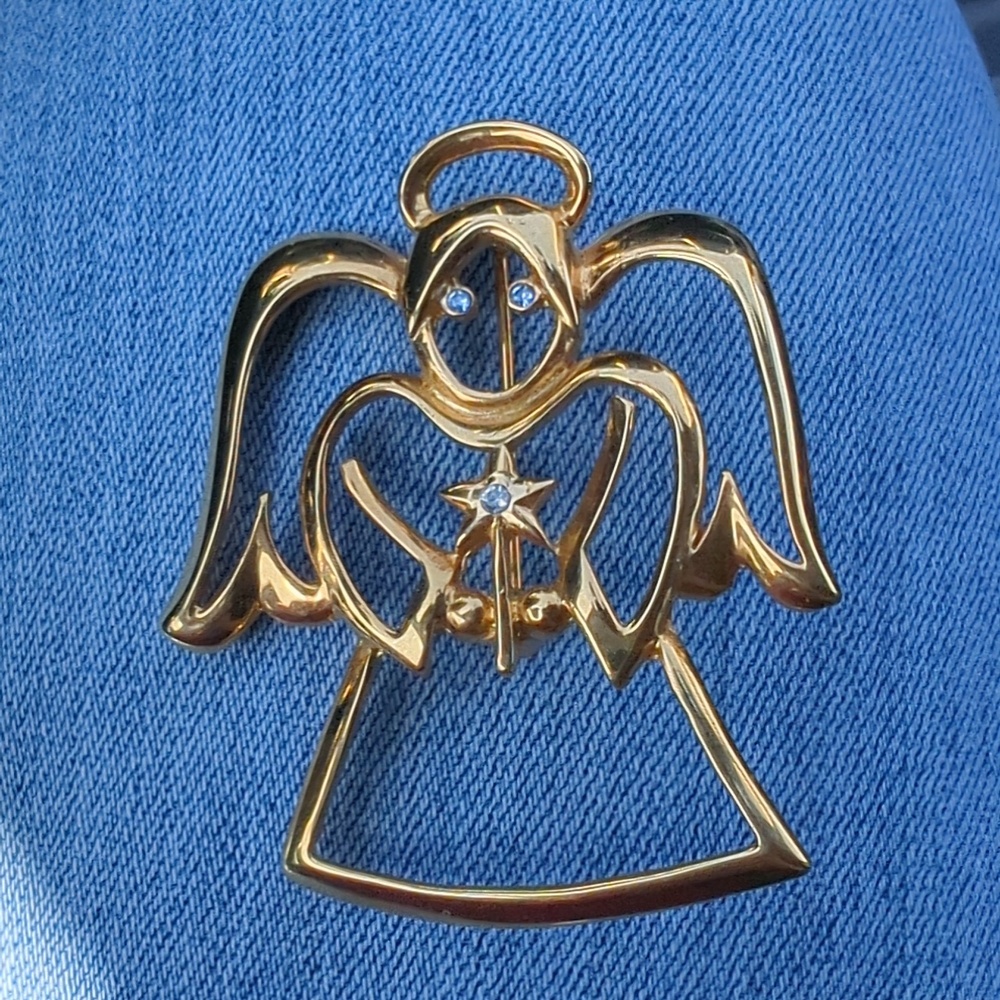 Gold Tone Angel Brooch